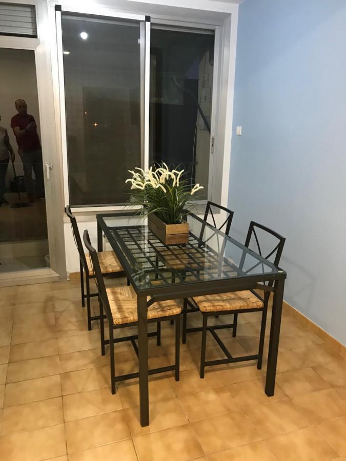 Appartement Piso céntrico con Parking a 20min de Barcelona à Terrassa Extérieur photo